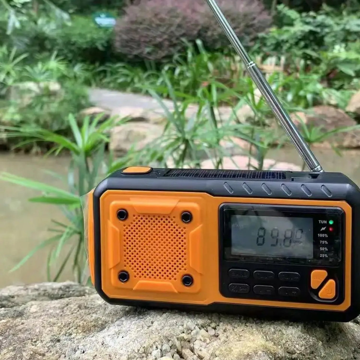RadivLox Portable DAB/DAB+ Digital Radio – Premium Crystal-Clear Audio, FM Receiver & Emergency Power Bank